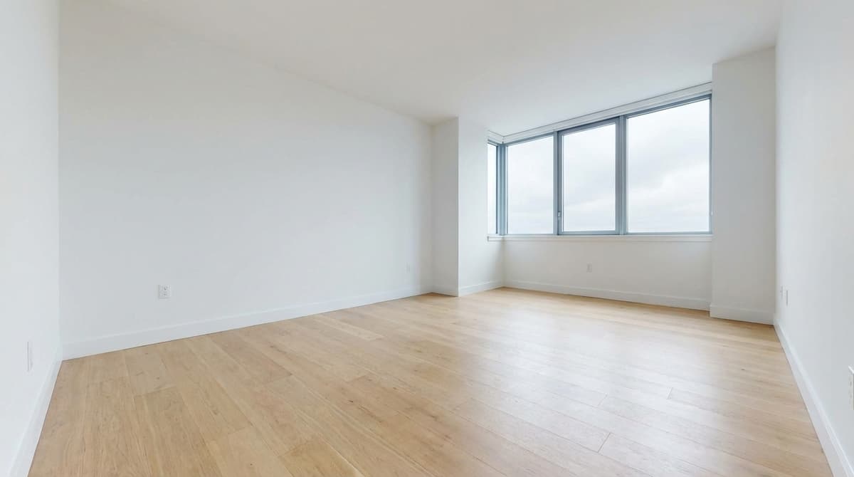Empty Bedroom before virtual staging